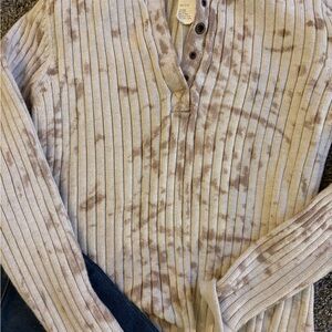 SPANNER Ribbed Knit Sweater in Cream and Brown